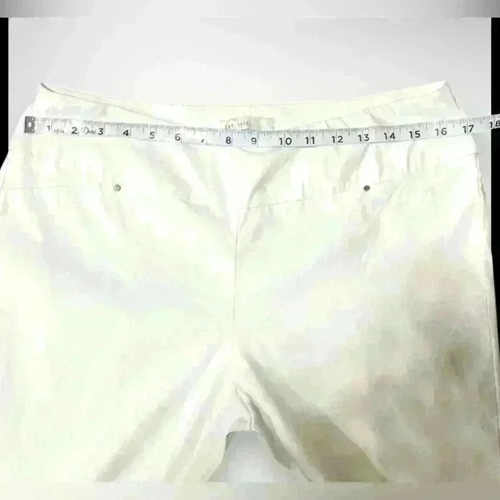 Women's White Mid Rise Pull-on Cropped Capri Pants Size 12 C Est. 1946 - Picture 8 of 8